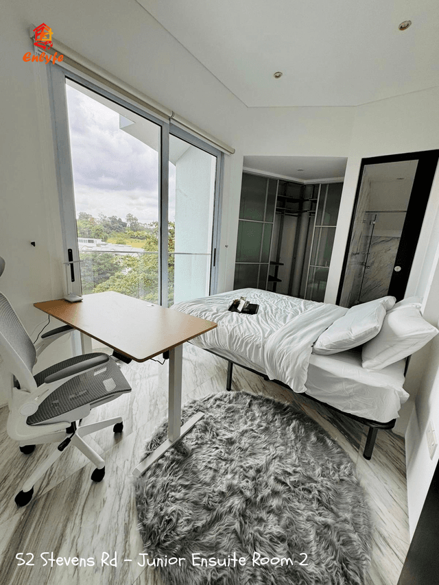 Junior Ensuite Room 2