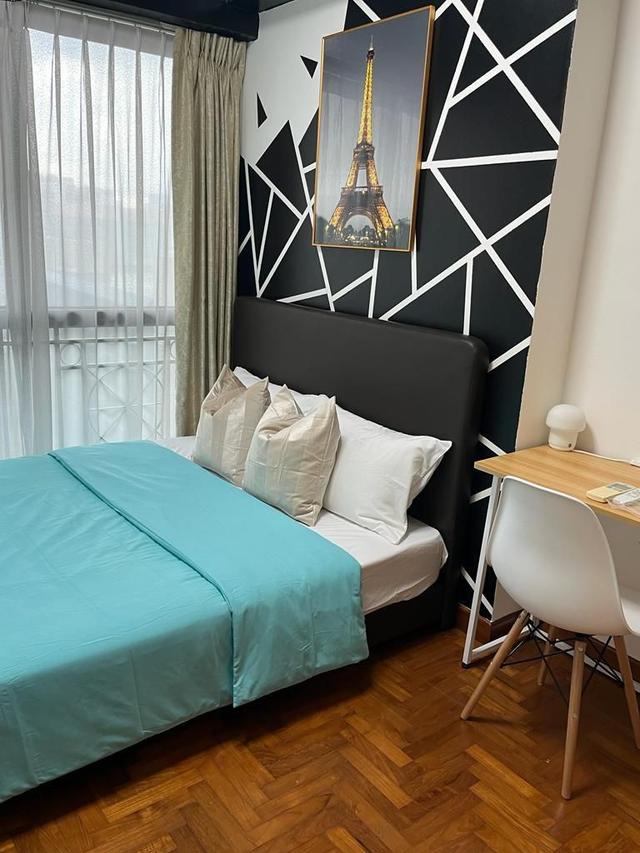 The Bencoolen offers expats unbeatable city living – just steps from Bugis, Bras Basah & Dhoby Ghaut MRT. Enjoy full condo facilities like a pool, gym, and BBQ, with cafes, malls, and museums at your doorstep. Quick access to the CBD and Orchard makes this the perfect home for work and play.