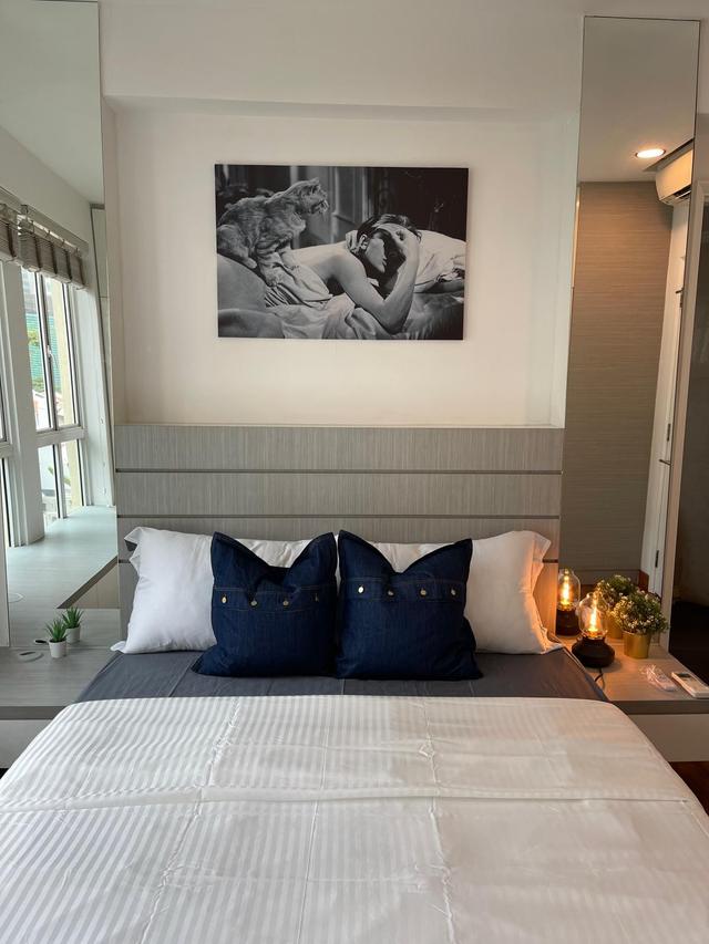 Emerald Garden is a rare low-rise condo in Singapore’s CBD, just steps from Telok Ayer MRT. Ideal for expats, it offers spacious units, full facilities, and walkable access to top cafes, bars, and heritage spots. A perfect blend of charm and convenience.