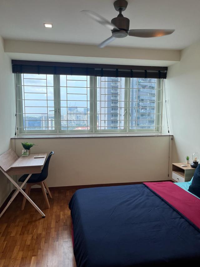 Modern and well-connected, Queens offers comfortable living with full condo facilities, just minutes from Queenstown MRT. Enjoy spacious layouts, city views, and convenient access to cafes, supermarkets, and parks — perfect for professionals and students alike.